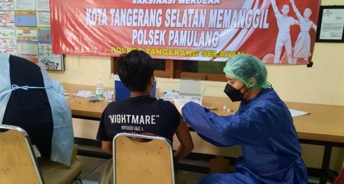Laksanakan Vaksinasi Merdeka di Polsek Pamulang Kini Layani Vaksin Covid-19 Tahap I dan II