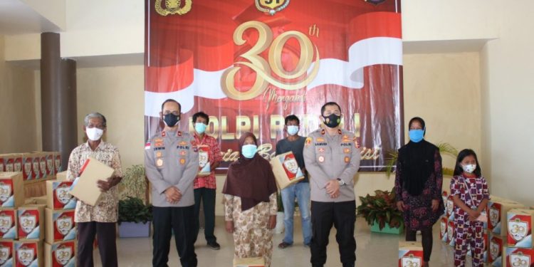 Alumni Akpol 91 Gelar Vaksinasi dan Penyaluran Baksos Presisi