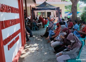Polres Pamekasan Gelar Vaksinasi Presisi pada PKL