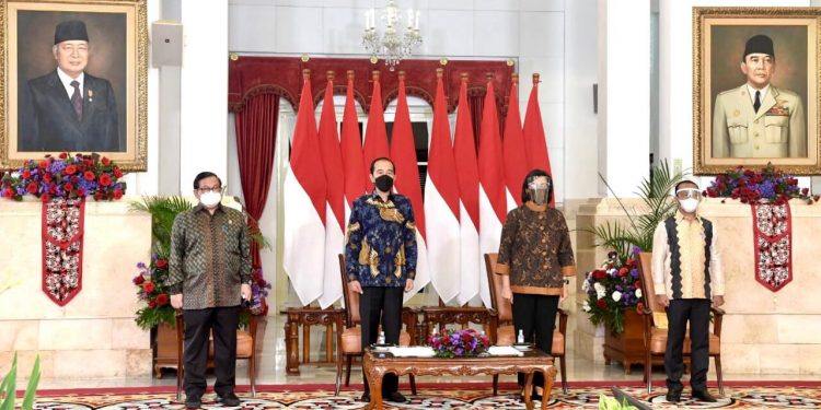 Presiden Jokowi Resmikan Acara Sarasehan 100 Ekonom Indonesia