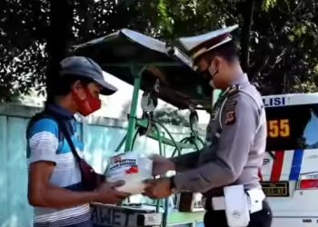 Polres Sukabumi Kota Terus Bagikan Bansos Kepada Warga Yang Membutuhkan