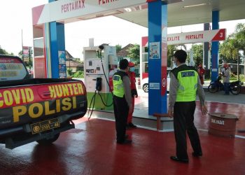 Patroli Dialogis Di SPBU Polsek Purwoasri Antisipasi Gangguan Kamtibmas