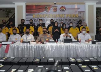 Polri Aktifkan Hotline Aduan Bagi Korban Teror Pinjol Ilegal Yang Bisa Dilaporkan Lewat Medsos