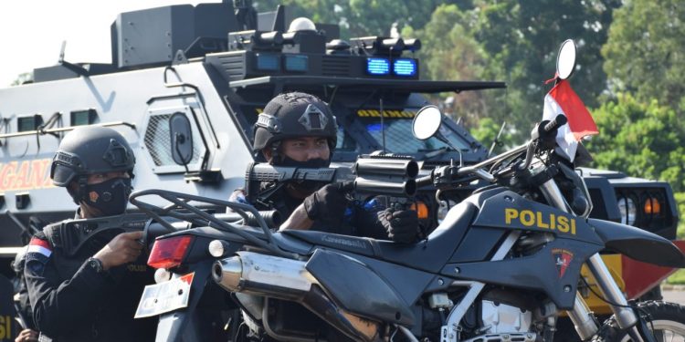 Antisipasi Unjuk Rasa, Satuan Brimob Polda Kepri Kepri Gelar Simulasi PHH dan Den 45 Anti Anarkhis
