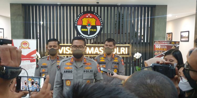 Bareskrim Tangkap Buronan Kasus Penipuan Rp 233 Miliar