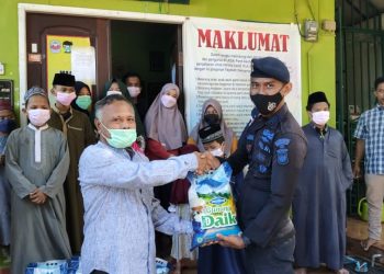 Bhakti Brimob Untuk Indonesia, Satbrimob Polda Kepri Salurkan Bantuan Bahan Pokok Bagi Panti Asuhan di Batam