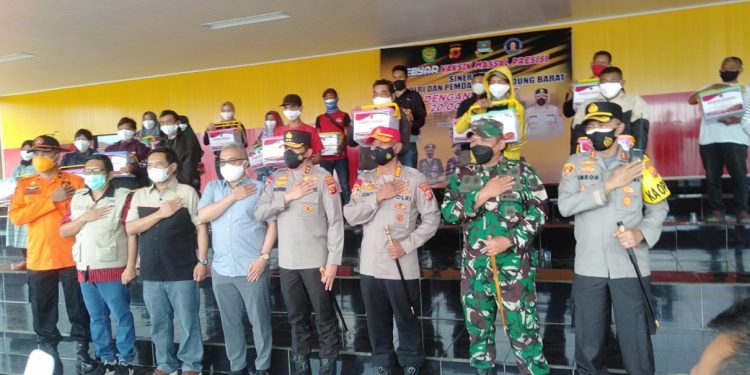 Kapolda Jawa Barat Telusuri Pelaksanaan Gebyar Vaksinasi Massal Presisi di SPN Polda Jabar