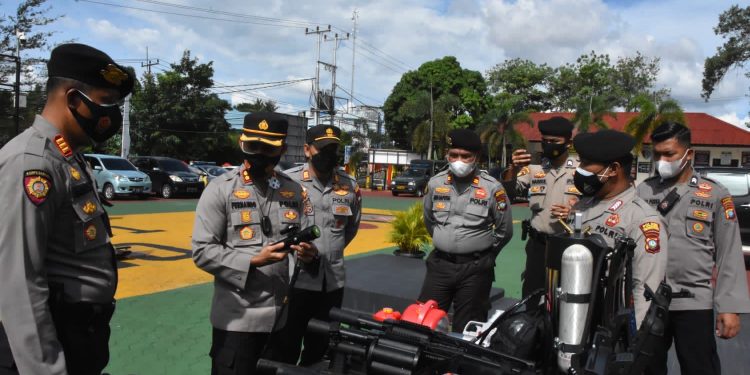 Kapolres Tanjungpinang Cek Perlengkapan Dalmas dan Kesiapan Personel Dalmas Tanjungpinang