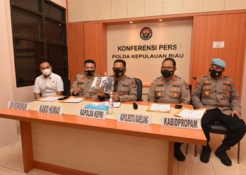 Konferensi Pers Terkait Viralnya Video Tindak Pidana Penganiyaan di Kopitiam 212 Batam