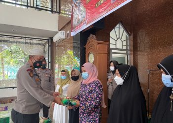 Memperingati Maulid Nabi Muhammad SAW 1443 H/2021 M, Polresta Barelang Berikan Santunan Kepada Warakauri