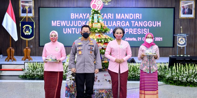 Peringati HKGB ke-69, Kapolri: Polri Kuat Karena Didukung Oleh Bhayangkari