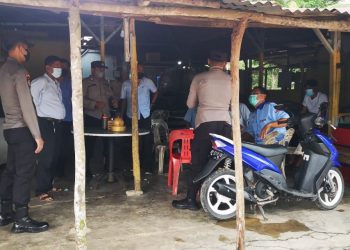 Polsek Kawasan Bandara Hang Nadim Himbau Prokes Kepada Supir Taxi di Pangkalan Taxi Bandara Hang Nadim