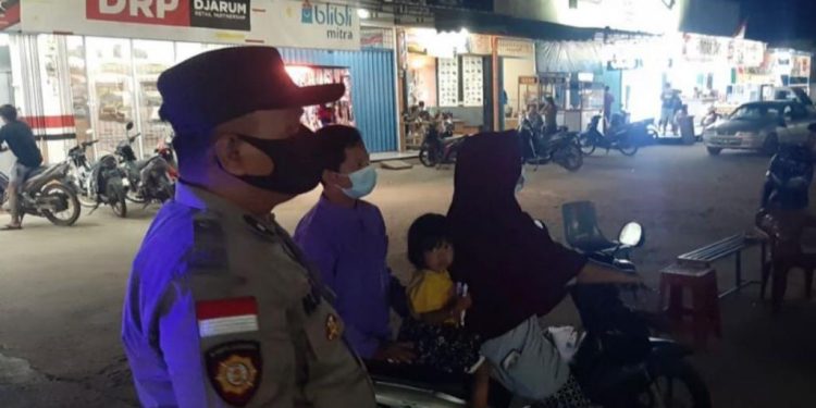 Polsek Nongsa Lakukan Cipta Kondisi Beri Himbauan Prokes