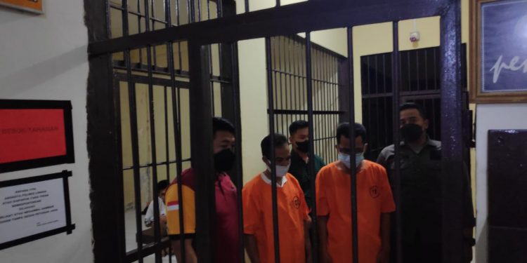 Satuan Reskrim Polres Lingga Tetap Mantan Kades dan Kaur Keuangan Desa Limbung Menjadi Tersangka Tindak Pidana Korupsi