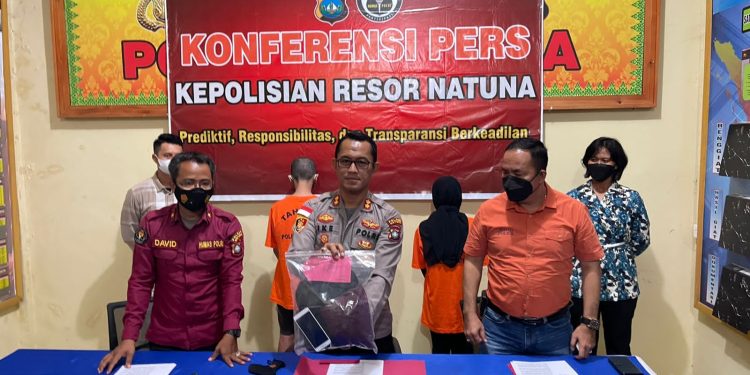 Setubuhi Anak di Bawah Umur, HM (25) tertunduk Lesu Saat di Amankan oleh Satreskrim Polres Natuna