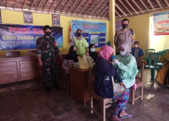 TNI-Polri di Blora Pantau Vaksinasi Pelosok Desa
