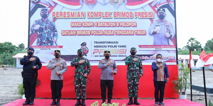 Bareng Panglima TNI, Kapolri Resmikan Gedung Brimob Presisi di NTT