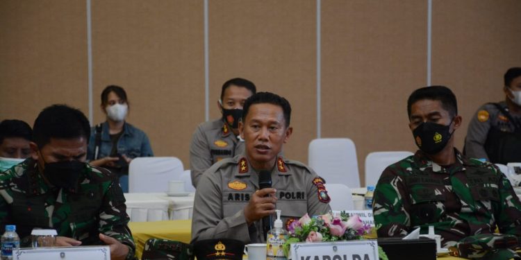 Kapolda Kepri Hadiri Pertemuan Forkopimda Kepri dengan Badan Legislasi DPR RI Dalam Rangka Pembahasan RUU Pembentukan Pengadilan Tinggi dan Pengadilan Tinggi Agama Prov Kepri