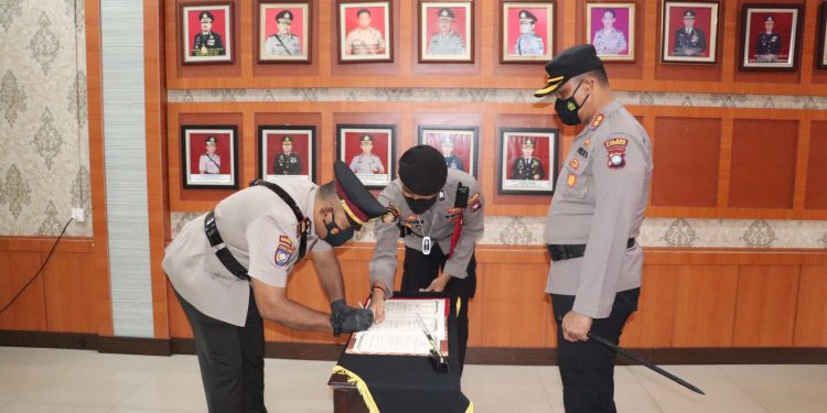 Kapolres Karimun Pimpin Pelantikan Kabaglog dan Sertijab Kasat Binmas