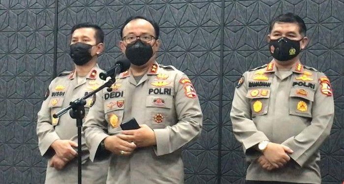 Polri Kawal PPKM Level 3 Demi Cegah Covid-19 Saat Nataru 2021