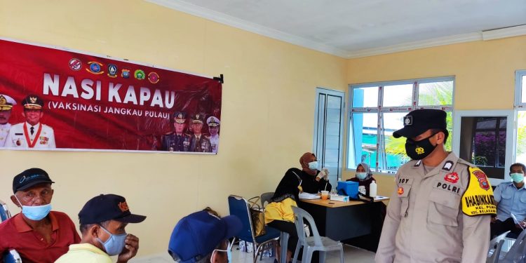 Polsek Belakang Padang Gelar Vaksinasi Jangkau Pulau (Nasi Kapau) Bagi Masyarakat Pulau Pemping
