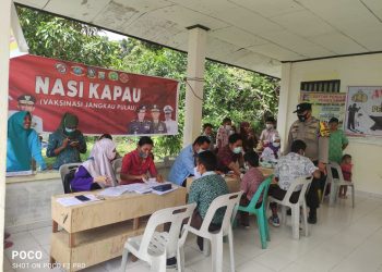 Polsek Galang Gelar Vaksinasi Jangkau Pulau (NASI KAPAU) Bagi Masyarakat Pulau Subang