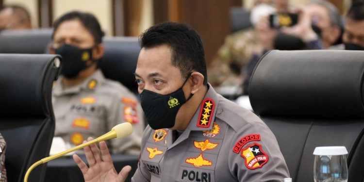 Rapat Lintas Sektoral, Kapolri Paparkan Strategi Cegah Lonjakan Covid-19 Saat Nataru