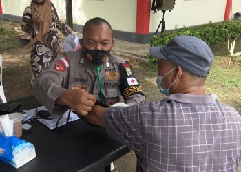 Satbrimob Polda Kepri Laksanakan Baksos dan Vaksinasi Massal Menjelang Hut Brimob Polri Ke-76