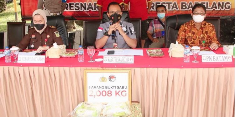 Satresnarkoba Polresta Barelang Gelar Pemusnahan Barang Bukti Narkotika Jenis Shabu Seberat 1.961 Gram