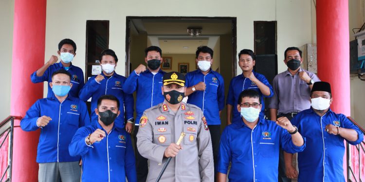 Silaturahmi Bersama Wartawan, Kapolres Natuna Ajak Bersinergi Jaga Sitkamtibmas Natuna Kondusif