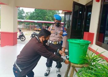 Cegah Penyebaran Covid-19, Polsek Sebangau Disiplinkan Prokes Internal