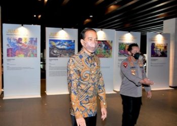 Jokowi ke Polri Memberi Arah Untuk Waspada Omicron hingga Perketat PPKM Saat Nataru