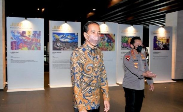 Jokowi ke Polri Memberi Arah Untuk Waspada Omicron hingga Perketat PPKM Saat Nataru