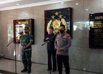 Bertemu Kapolri, Kasad Perintahkan Pangdam Nempel dengan Polisi di Tiap Kegiatan