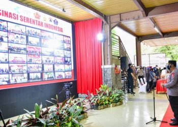 Gelar Vaksinasi se-Indonesia, Kapolri Minta Wilayah Berpacu Kejar Target 70 Persen