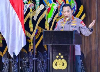 Jenderal Sigit Bicara Wujudkan SDM Unggul di Acara Bantuan Pendidikan Putra-Putri Polri
