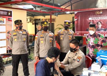 Kapolres Bintan Pimpin Pelaksanaan Vaksinasi Serentak Nasional di Polsek Bintan Timur Polres Bintan