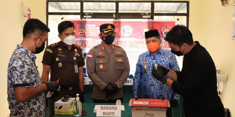 Kapolres Kepulauan Anambas Musnahkan Barang Bukti Narkotika
