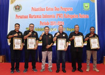 Kapolres Natuna Turut Hadiri pelantikan Ketua Dan Pengurus Persatuan Wartawan Indonesia (PWI) Kabupaten Natuna periode 2021-2024