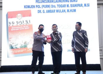 Kapolri: Buku ‘Bhayangkara Sejati Mengabdi tanpa henti’ Jadi Renungan Polri untuk Jadi Lebih Baik.