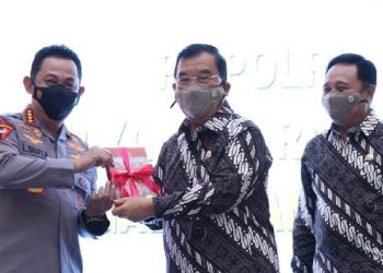 Kapolri: Buku ‘Bhayangkara Sejati’ Renungan Polri Jadi Lebih Baik