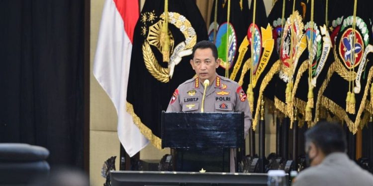 Kapolri Sebut Penanganan COVID-19 Cukup Baik Tapi Minta Ditingkatkan Lagi