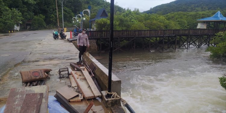 PAM Objek Wisata Dala Rangka Himbauan dan Pencegahan Untuk Mengunjungi Objek Wisata Dalam Situasi Cuasa Ekstrim