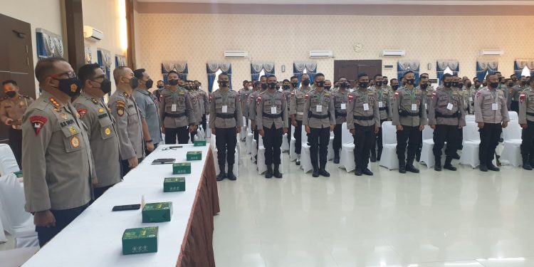 Personel Satbrimob Polda Kepri Ikuti Bimbingan Teknis Pelatihan Praoperasi Lilin-Seligi 2021 di GLK Polda Kepri.