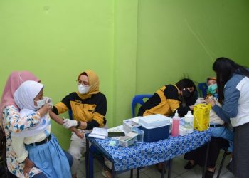 Polda Kepri Laksanakan Vaksinasi Presisi Anak Sekolah Usia 6 s/d 11 Tahun