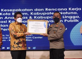 Polda Kepri Raih Apresiasi Atas Partisipasi Pada Kampanye Bersama Pelayanan Publik Se-Kepulauan Riau Tahun 2021 Dari Ombudsman RI Perwakilan Kepri