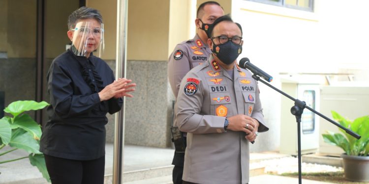 Polri Tanggapi Tagar #1Hari1Oknum dan #PercumaLaporPolisi : Terima Kasih, Kami Jadikan Evaluasi