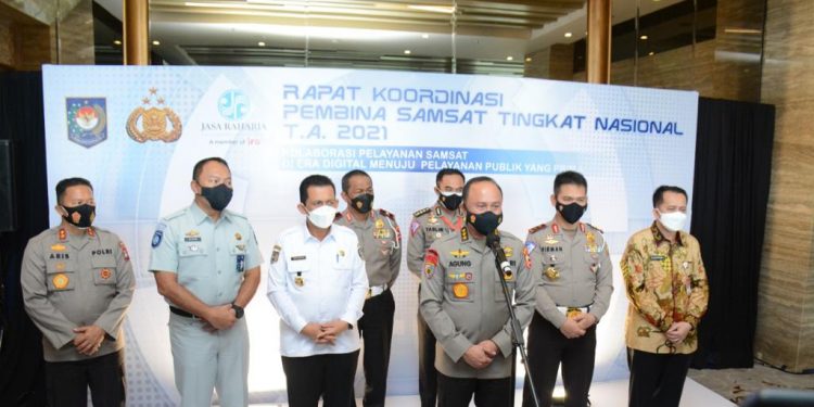 Rapat Koordinasi Pembina Samsat Tingkat Nasional Tahun Anggaran 2021 di Provinsi Kepri Menuju Pelayanan Publik yang Prima