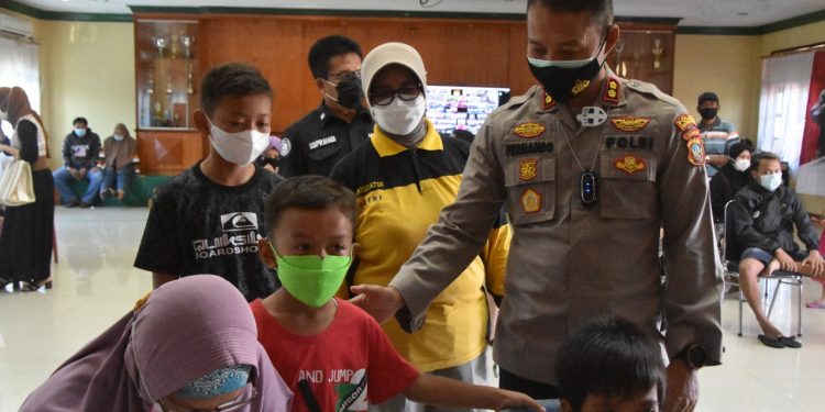 Ratusan Anak Antusias Ikuti Vaksinasi di Polres Tanjungpinang