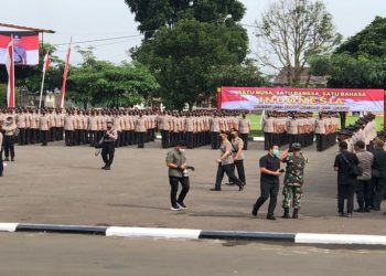 Ratusan Siswa Resmi Jadi Polisi Saat Wakapolda Metro Tutup Pendidikan Bintara Polri